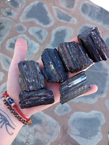 Black Tourmaline 4/4.5/5/6.5 Cm 3