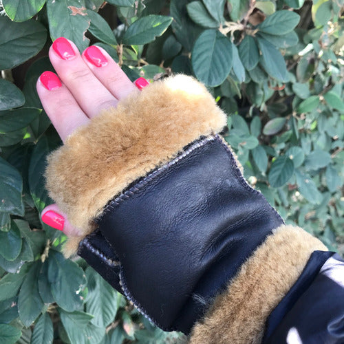 Corderito Natural Fingerless Gloves for Women 1