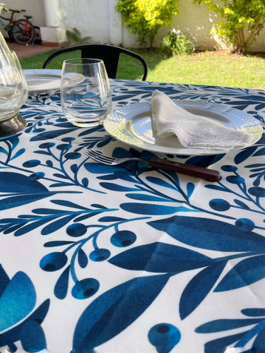 Stain-Resistant Printed Gabardine Tablecloth Repels Liquids 3m 53