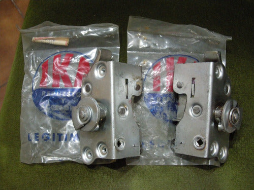 IKA Renault Gladiator Door Lock - Left & Right New Originals!!! 5