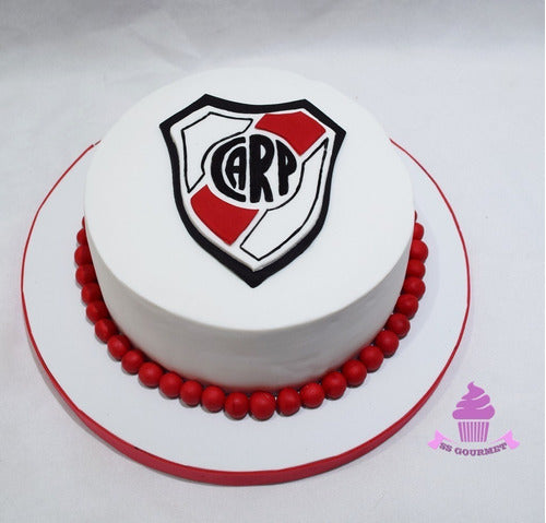 Torta De River Blanca Roja- Tortas Para Cumpleaños - Eventos 0