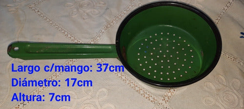 Antiguo Colador Esmaltado Mango Largo Color Verde 0