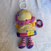 Muñeca Emily Lamaze Colgante Con Sonajero Y Texturas 1