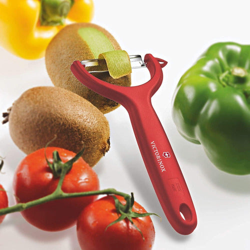 Victorinox Potato Peeler for Fruits and Vegetables with Serrated Blade 1