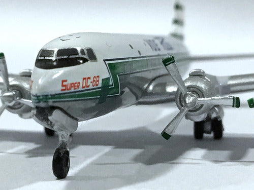 AeroClassics McDonnell Douglas Super DC-6 Scale Model 6