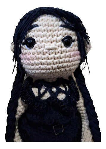 Merlina Muñeca Tejida Amigurumi. 4