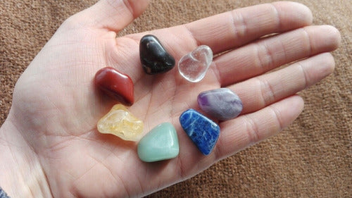 Set of 7 Medium Gemstones for the Chakras 0
