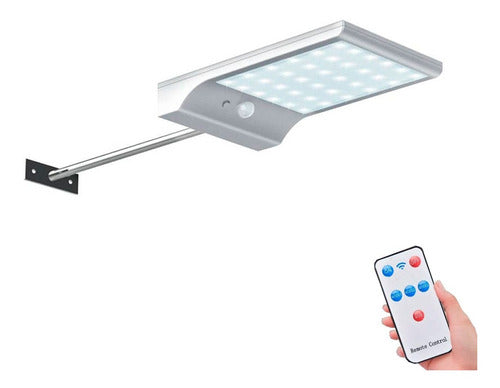 Electroland Solar Motion Sensor 48 LED Spotlight with Remote Control IP67 0