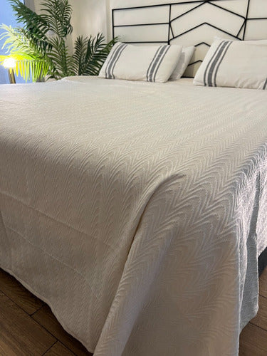Lightweight Rustic Summer Jacquard Bedspread for 1 Place to Twin Beds 0