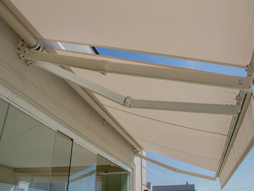 BAT Toldo Brazo Invisible 3x2.60m Lona Sauleda Visita 1