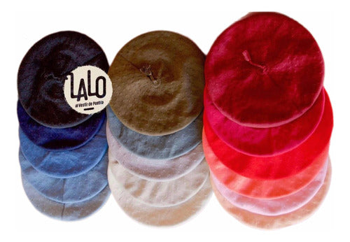 Quality Yarn Berets - Wholesale Sale of 15 Units 0