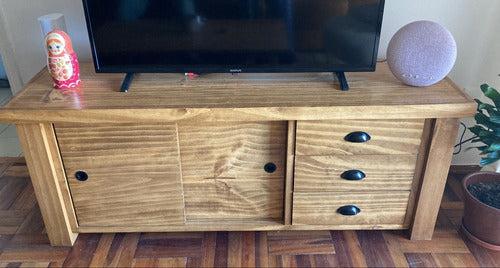 RACK Rack Para TV En Madera Maciza 1