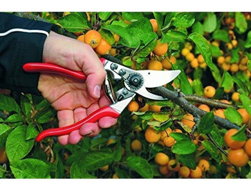 Felco Classic F-9 Pruner for Left-Handed Users 1