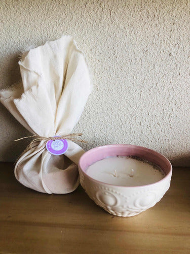 Handcrafted Aromatic Soy Candle in Ceramic Bowl with Quartz Stones - Almaviva.yoga 1