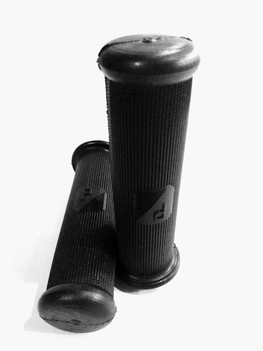 Piaggio Vespa 22mm Black Handle Grips for Classic Vespas 0