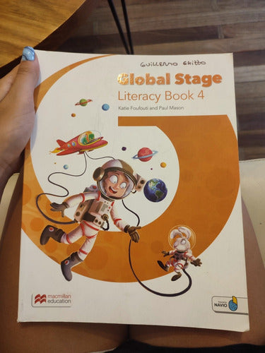 Global Stage 4 (literacy Book + Lenguage Book) 1