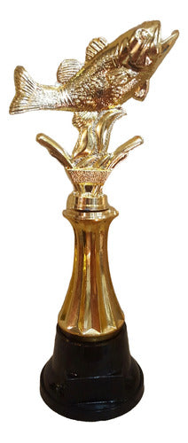 Trofeo Plástico Pesca Dorado Columna Chica 21cm - Souvenir 0