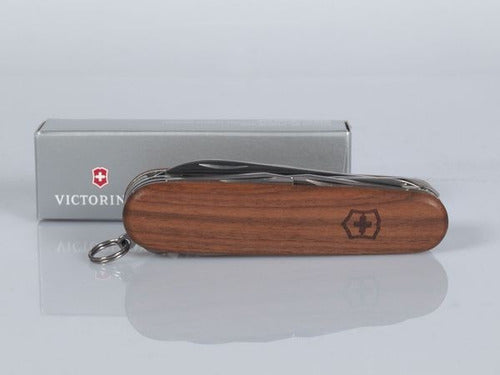 Victorinox Huntsman Walnut 2018 13 Function 1.3711.63 2