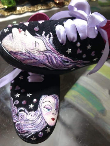 Traicy Hand-Painted Sneakers 1