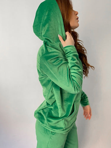 Moda_Relativa Women's Plush Sensory Hoodie 1