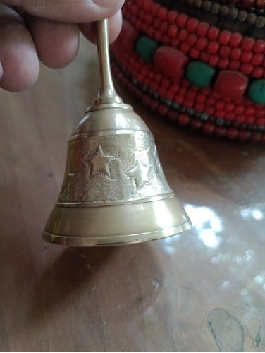 Campana Miniatura Oriental Con Estrellas Grabadas. 2