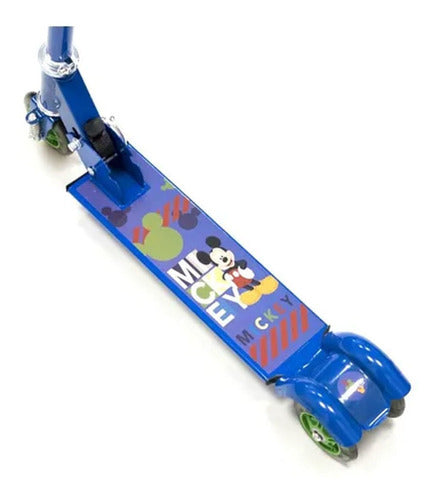 El Mundo del Juguete Foldable 3-Wheel Scooter with Lights Mickey Blue 1