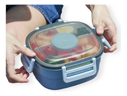 Square Lunchbox with Divider, Sauce Container, and Tray Belgrano 9