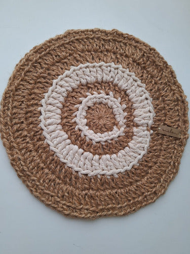 Set of 4 Cotton and Jute Thread Placemats 3