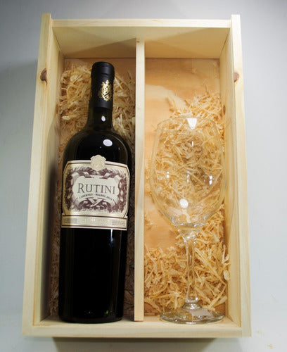 Rutini Wine With Wooden Box And Personalized Engraved Glass 0