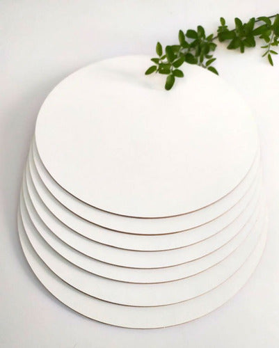 Set of 10 30cm Cake Bases - Smooth White Fibroplus - Circular Design 1