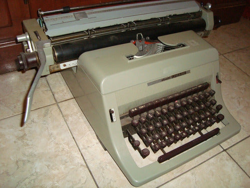 Maquina De Escribir Olivetti 88 Carro Ancho 1