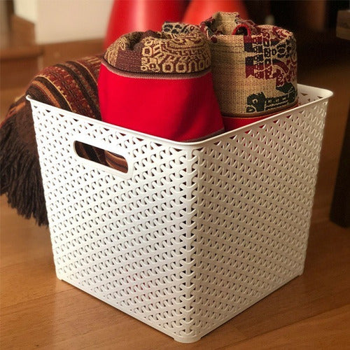 Colombraro Square Rattan-Like Organizer Basket Set of 3 1