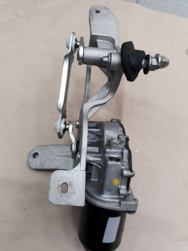 Renault Front Windshield Wiper Motor and Mechanism 4