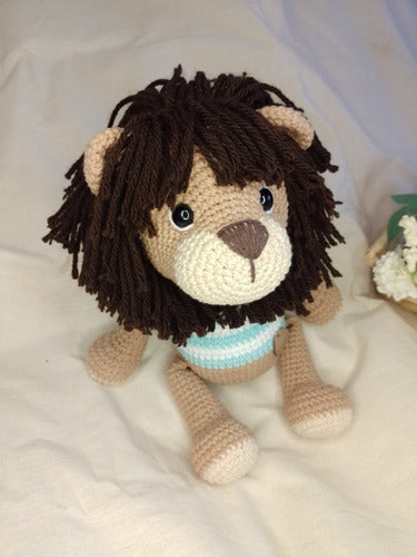 Luenna Tejidos Lion Amigurumi Crochet Attachment Doll 1