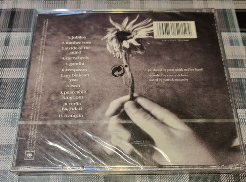 Patti Smith - Trampin - Cd Europeo Nuevo Sellado 1