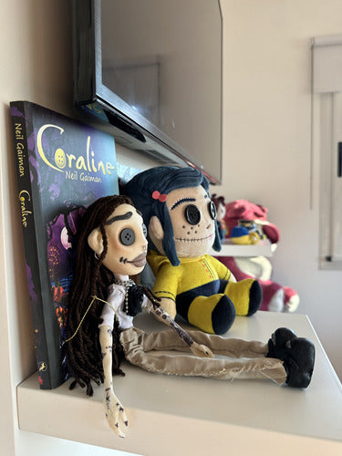 Mini Vos - Coraline Custom Articulated Dolls 1