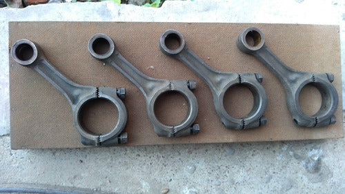 Fiat 600 D/E/R Connecting Rods 1