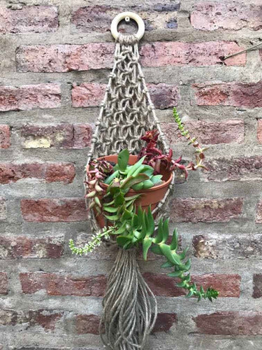 La Tienda Macramé Large Hanging Nest Planter 1