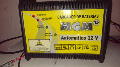 Cargador De Batería 12v 15amp Motos Autos Lanchas Camionetas 1