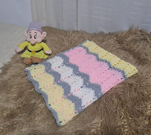 Lamantiscrochet Baby Crochet Blanket 1