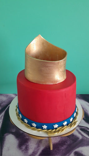 Misolti Wonder Woman Cake 7