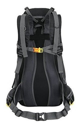 Mochila Impermeable Para Senderismo - 50 L Negro. 2