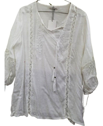 Embroidered Plumetti Blouse with Pearls - Imported 0