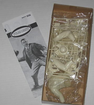 Polar Lights Odd Job Goldfinger 007 Model Kit Para Armar - Dgl Games 1