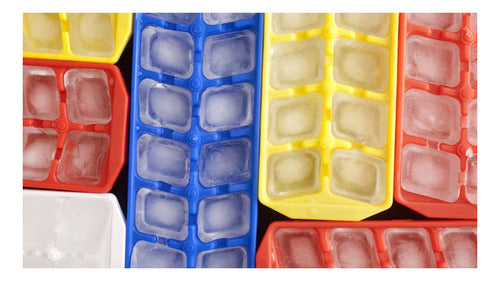 Set of 10 Plastic Ice Cube Trays 2