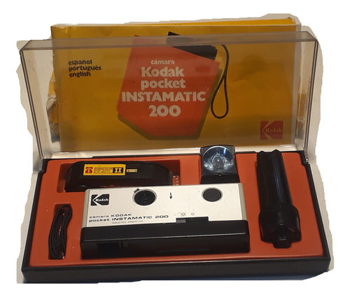 Kodak Pocket Instamatic 200 Film Camera Read Details 0