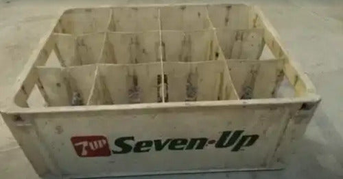 Cajón Para Botellas De 7 Up,de Litro Original Década Del 80. 1