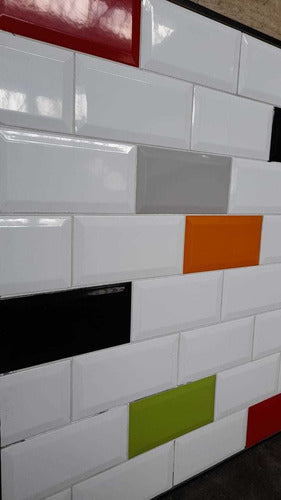 Maja Subway Limestone Biselado Brillante 10 X 20 Kitchen Tiles 1