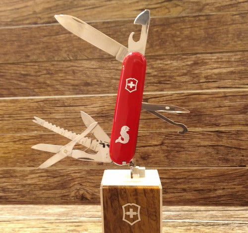 Victorinox Angler Red Pocket Knife 18 Uses Fishing + Leather Pouch 5