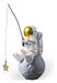 BANOMII Astronaut Figure Statue, Astronaut Fishing Star 0